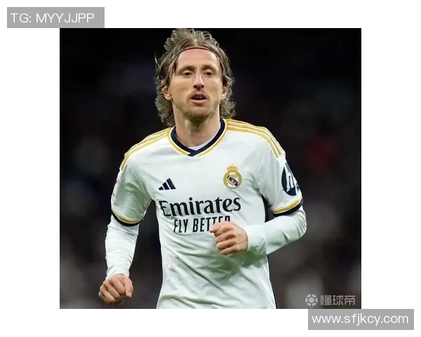 足球明星心中的女神形象揭秘她们如何影响球场内外的生活与事业